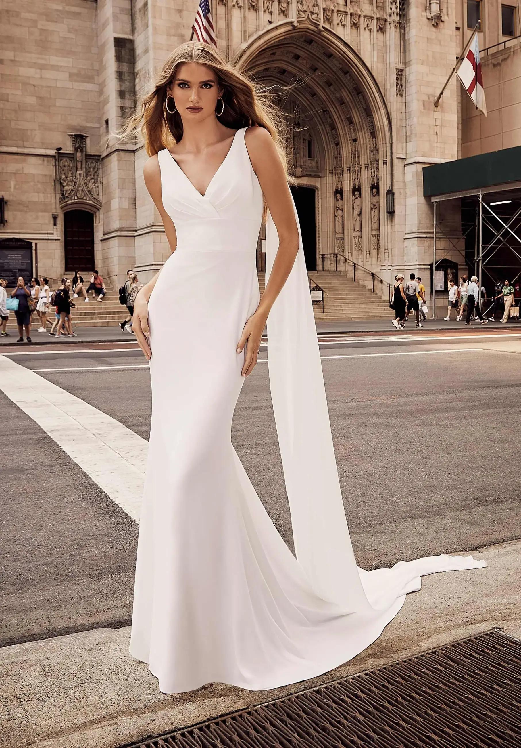 Tying the Knot in Style: Winter/Spring Bridal Trends Unveiled. Desktop Image