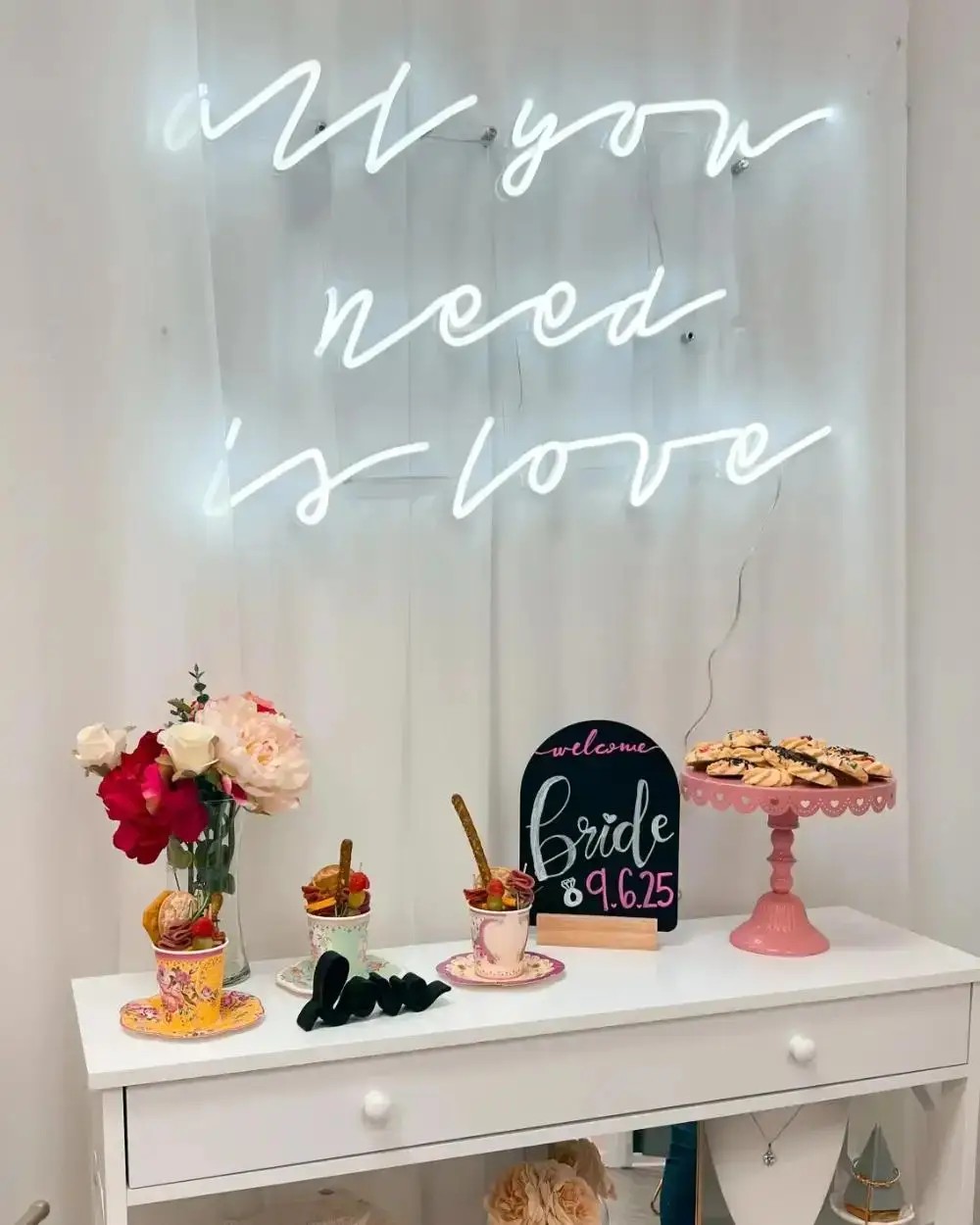 What to Expect from a VIB Bridal Appointment: Your Personalized Wedding Dress Experience Image