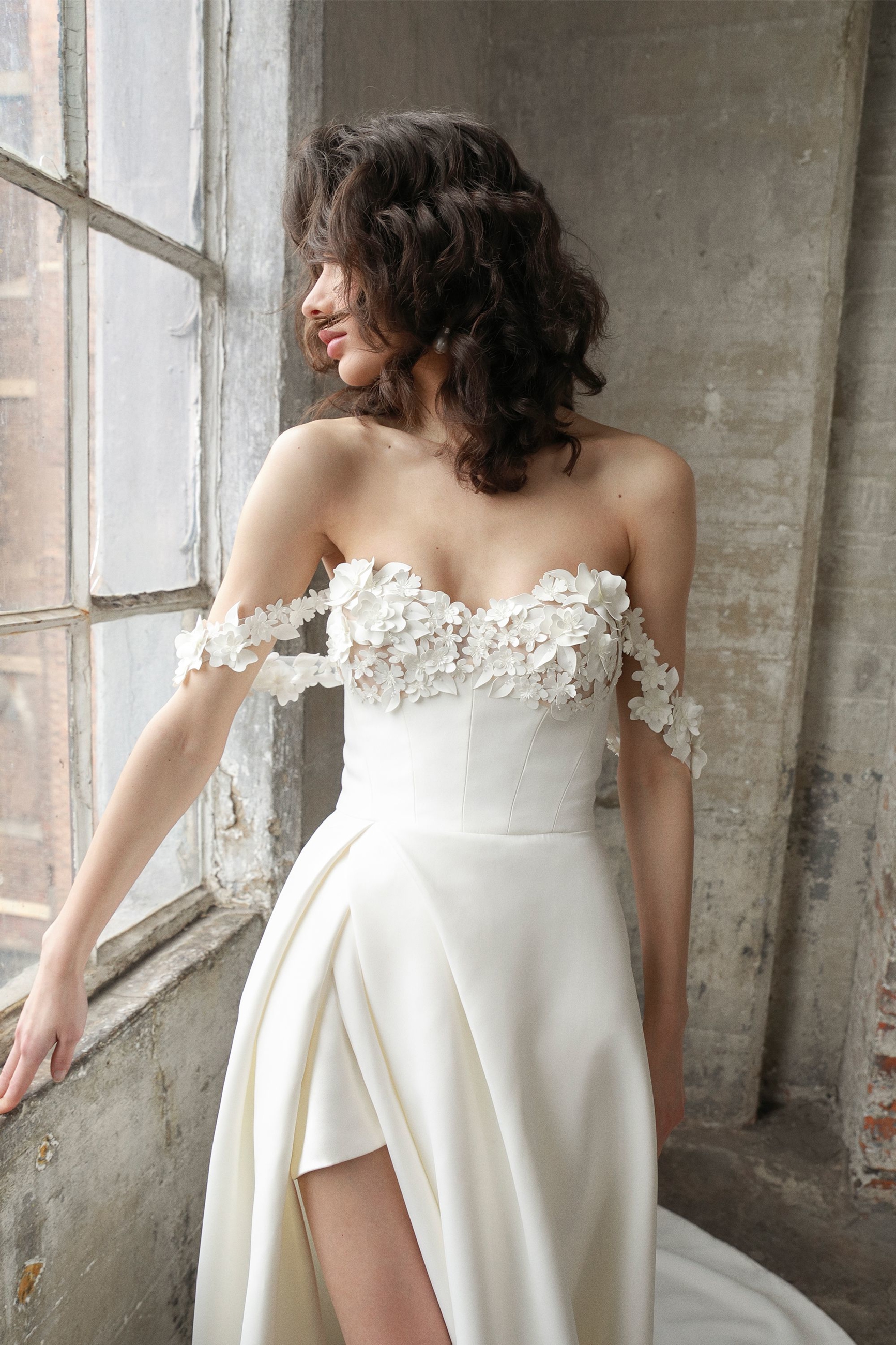 Justin Alexander Lace Wedding Dress