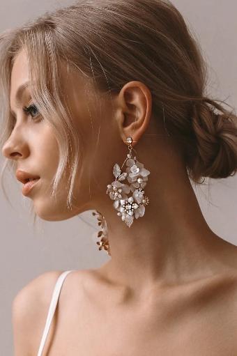 Heirloom #Lilly Fleur Earrings - #0 Gold thumbnail